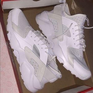 Nike Huarrache White